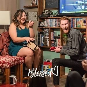 Meet your Posher, Caitlin